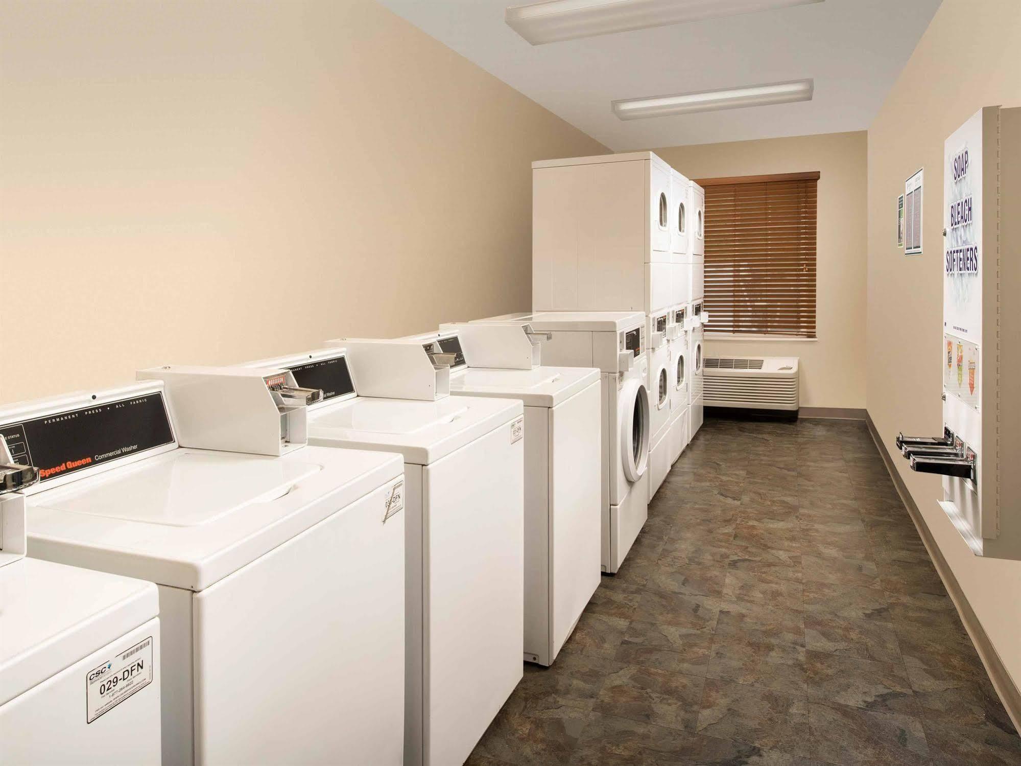 Woodspring Suites Spartanburg Дънкан Екстериор снимка